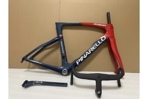 Pinarello DogMa F tárcsafékes karbon országúti kerékpárváz kék, piros színnel