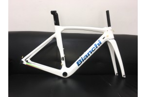 Карбоновая рама шоссейного велосипеда Bianchi XR4 из углеродного волокна