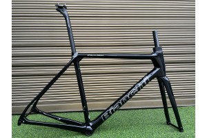 Cuadro de bicicleta de carretera de fibra de carbono Bianchi Specialissima negro