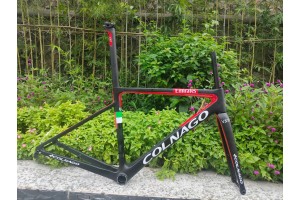 Colnago V3RS karbonvázas országúti kerékpár piros feketével