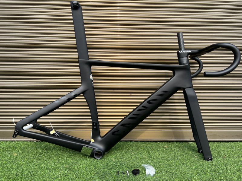 Canyon 2021 New Aeroad Disc Brake Carbon Fiber Road Bicycle Frame All Black Canyon Aeroad 2021