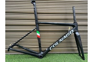 Шоссейный велосипед Colnago V3RS с карбоновой рамой, черный