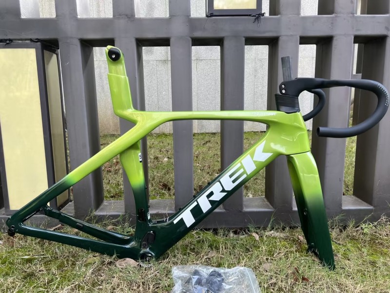 Trek madone slr online disc frameset