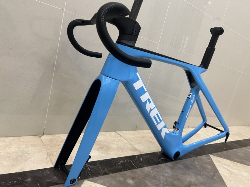 Trek madone disc cheap frameset